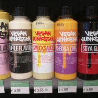 Junkstar sauces at Veggie Garden in Rotterdam