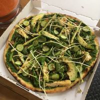 Pizza verdino  at Notre Table in Paris