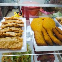 Fried items at Zi Zai Vegetarian 自在齋 - Bishan in Central Singapore