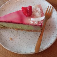 ciasto malinowe at Eter Vegan Bakery in Warsaw