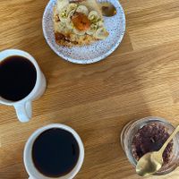 Babka z morelą i tiramisu  at Eter Vegan Bakery in Warsaw