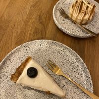 Vegan cheesecake  at Eter Vegan Bakery in Warsaw