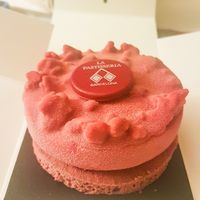 Seasonal vegan cake (raspberry) at La Pastisseria in Barcelona