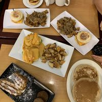 McReeky and pancakes  at Cheezy Vegan in Woodlyn