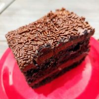 Chocolate cake at Cheezy Vegan in Woodlyn