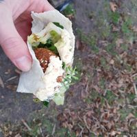 Falafel mit Hummus 💚 at Romman in Hamburg