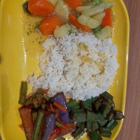 Request for less rice. $4 at Yi En Vegetarian 伊恩素食 in Central Singapore