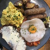 Full English with "fried egg“  at The Vibe in Liverpool