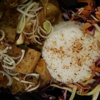 Curry vegano estilo indonesio at The Seasonal in Lagos