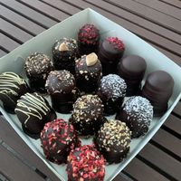 Flødeboller at Glean - Torvehallerne in Copenhagen