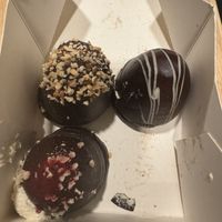 flødebollers  at Glean - Torvehallerne in Copenhagen