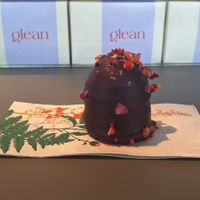 Flødeboller at Glean - Torvehallerne in Copenhagen