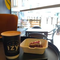 Coffee and cake at IzyCoffee in Roeselare