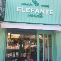 Frontshop at Elefante Verde in San Bernardo