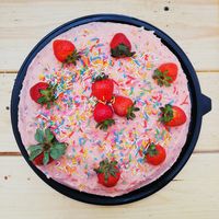 Pastel vegano de fresas at Cafetería 1987 in San Luis Potosi