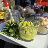 Avocado and hummus  at Hortus Medicus in Ingolstadt