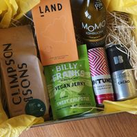 ‘The Experience’ hamper - all vegan! 🤩 at Hipster Hamper Co in South East London