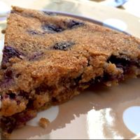 Vegan blueberry cake at Chez Helen in Antibes