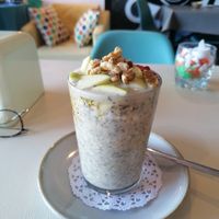 Overnight oats, simplesmente surpreendente e deliciosa. at O Meu Boteco in Monte Gordo