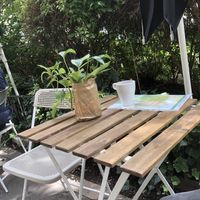 Outdoor seating   at Paradies Naturkost in Vienna