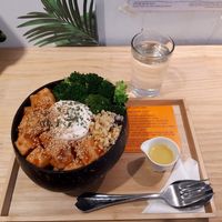 Sunrise bowl and note on how to eat it at ByTOFU in Seoul