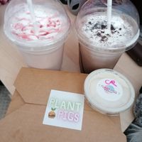 Milkshakes 😍 at Alt Burger in Bolton