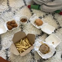 Burgers, fries, Mac & cheese balls and nuggets at Alt Burger in Bolton
