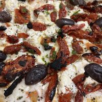 Pizza mediterránea, deliciosa.  at Layla Restaurant Plants & Mushrooms in Puerto Morelos