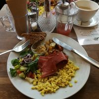 Tofu scramble and vacon 🤤 at Radikalecker in Berlin