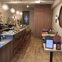 Dining area at Aunts et Uncles in Brooklyn