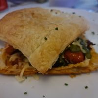 Roasted red pepper, asparagus, tomato and vegan mozzarella tartlet at Patio de la Fuente in Calpe
