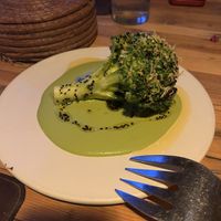 This broccoli with purée was *cheffs kiss/make out*  at Fauna in Valle De Guadalupe