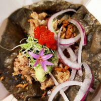 Taco de enchilada vegana at Mahara in A Coruna