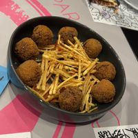 Croquetas shiitake thai  at Mahara in A Coruna