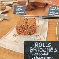 Carrot cake at Graines du Jour in Paris