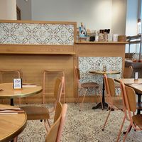 Eat-in space at Graines du Jour in Paris