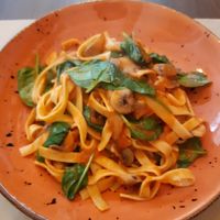 Taglitelli funghi e spinaca at Napoli in Lisbon