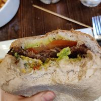 Burger guacamole at The Huggy's Bar - Namur in Namur