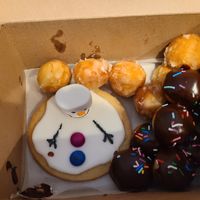 Donut holes at Rosa Bakes in Chantilly