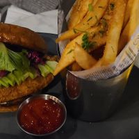 Buttermilk fried chickn at Willow Vegan Bistro in New York City