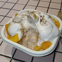 mango bingsu at NUTTEA - La Trobe St in Melbourne