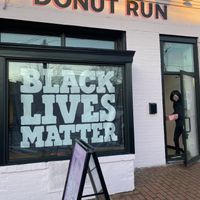 Store front  at Donut Run in Washington