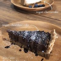 chocolate cake at Sonu Sonu in Fukuoka