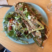 Sandwich con ceci teriaki e cipollotto   at Superkelly in Ghent