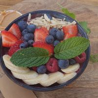 Acai bowl vegan at Fox & Giraffe in Bendigo