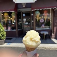 Pineapple orange was very refreshing    at Treats in Nevada City