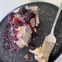 Cheesecake de frutos rojos at Nato Comé Real in Rosario