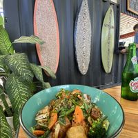 Bowl tofu teriyaki  at Eat Street in Santa Teresa