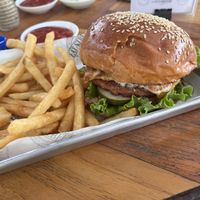 Vegan meatless burger   at Eat Street in Santa Teresa