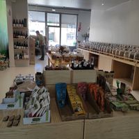Some vegan products at Mercearia 100 Saco in Porto